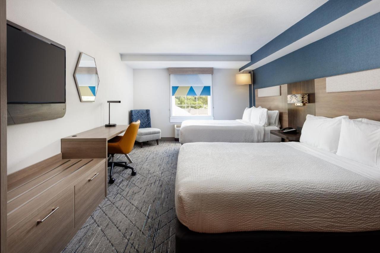 Holiday Inn Express & Suites Williamsburg By Ihg Exterior photo